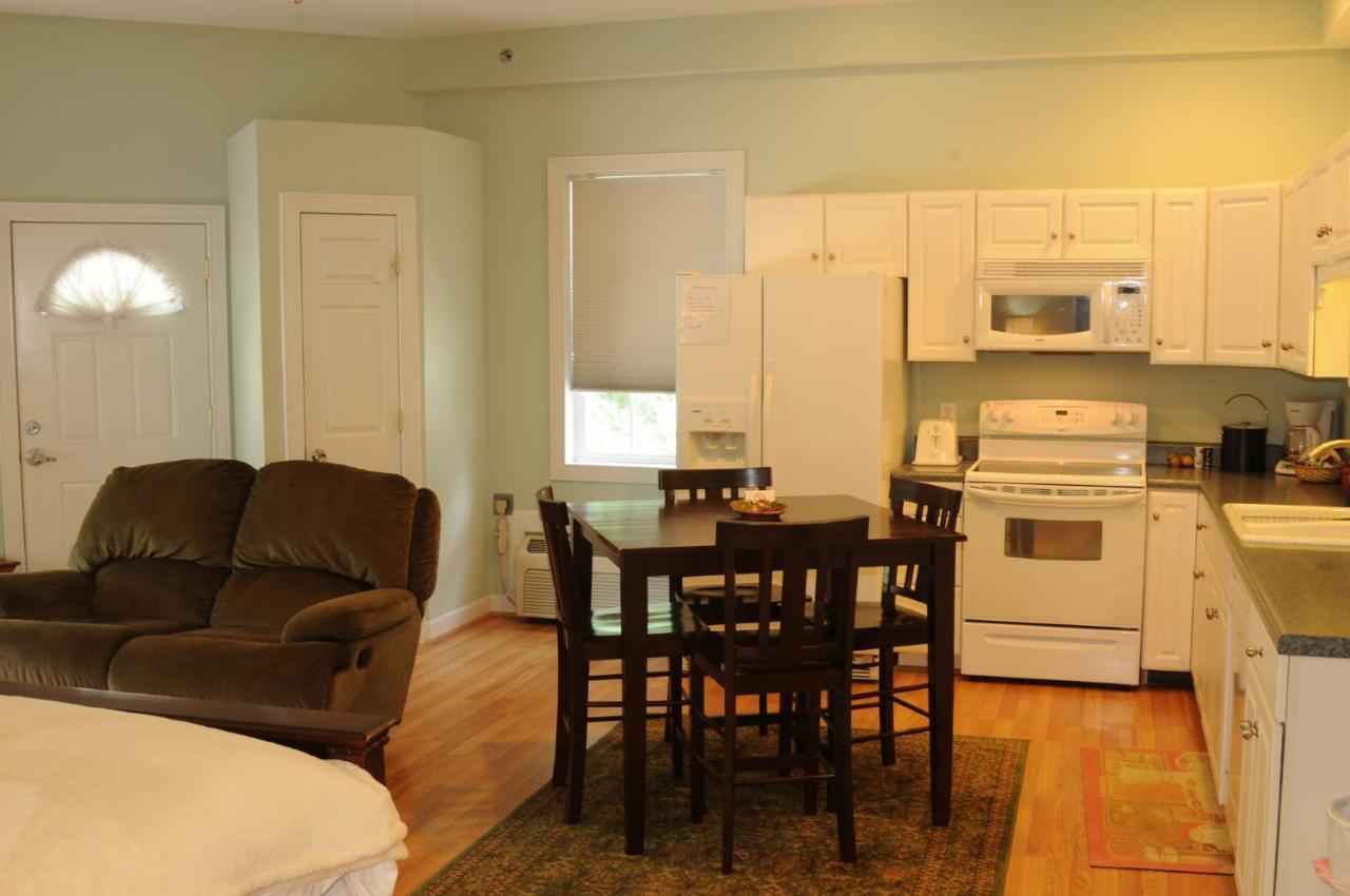 Acorn Hill Lodge And Spa Lynchburg Værelse billede